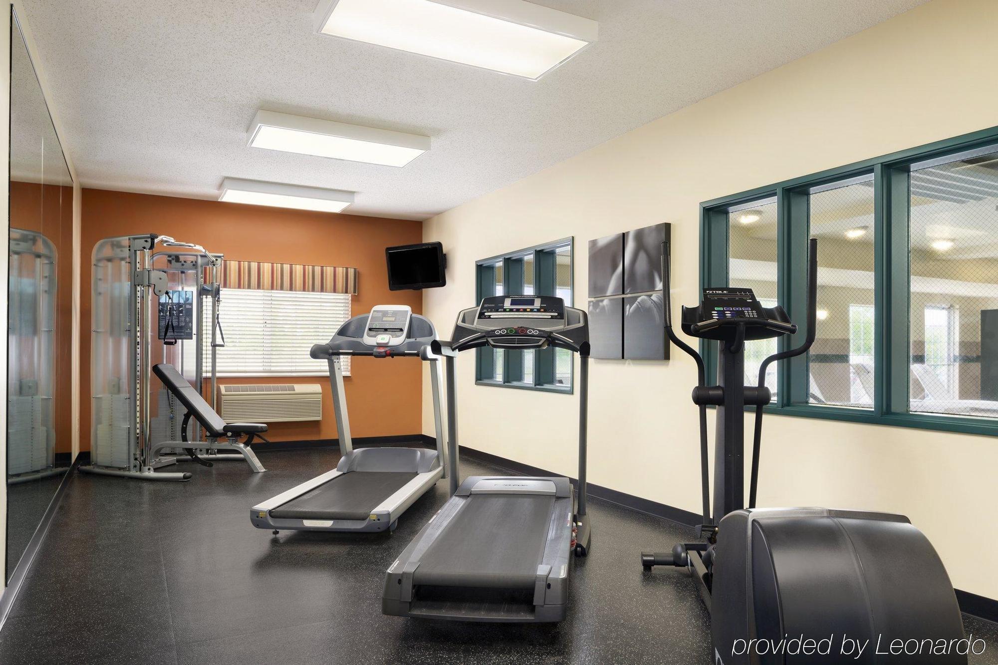 Country Inn & Suites By Radisson, Big Rapids, Mi Екстер'єр фото