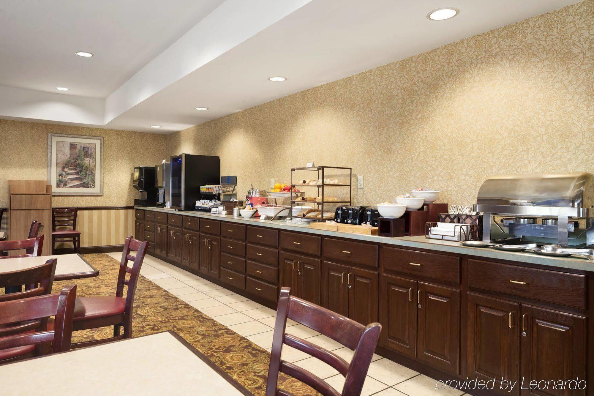 Country Inn & Suites By Radisson, Big Rapids, Mi Екстер'єр фото